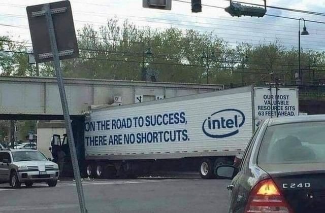 Tak�e preto nie je dostatok procesorov